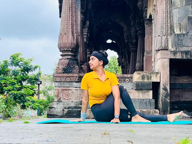 girl  yoga teacher