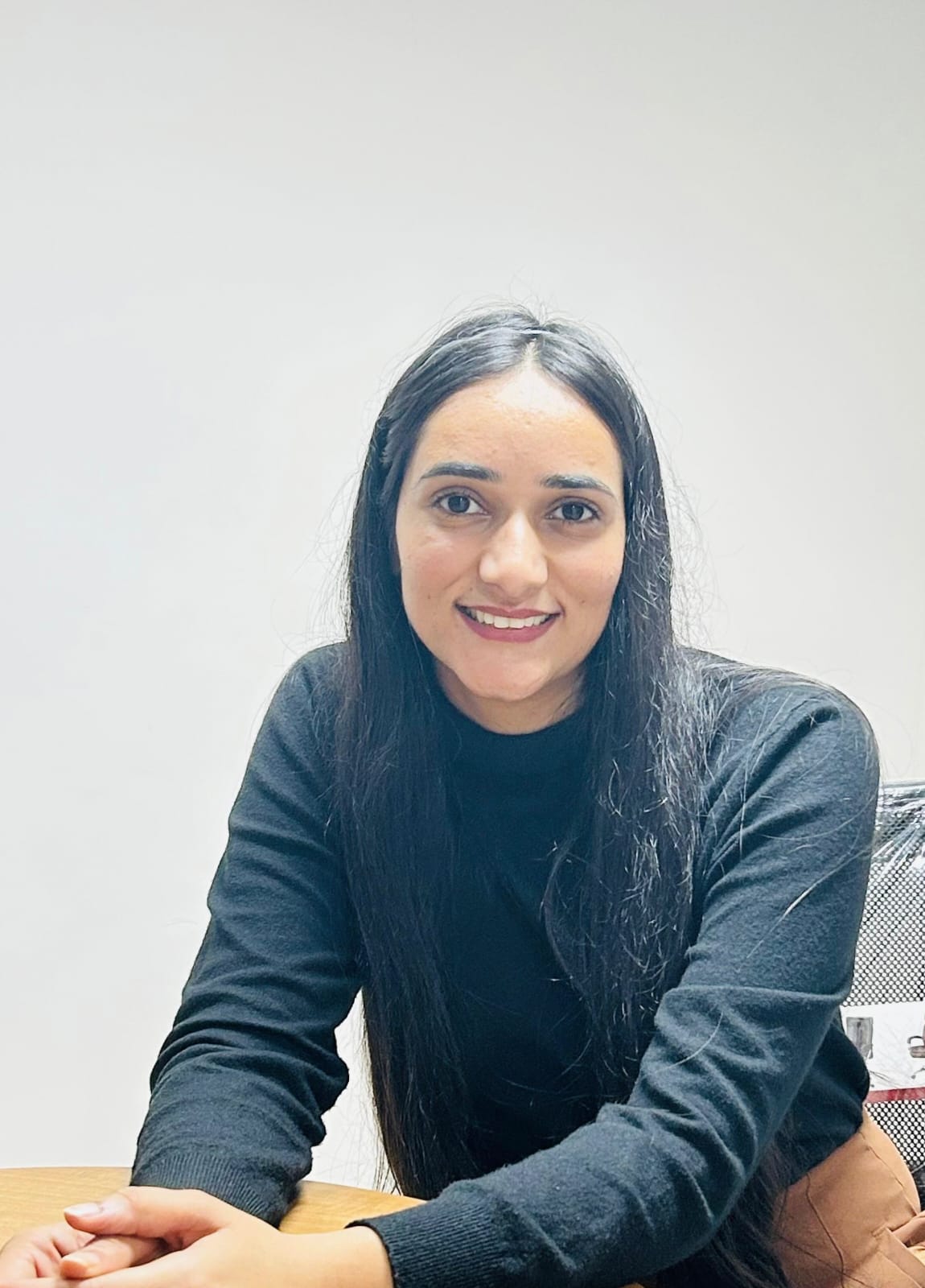 Aastha Yadav – Yoga Teacher SKM Yoga