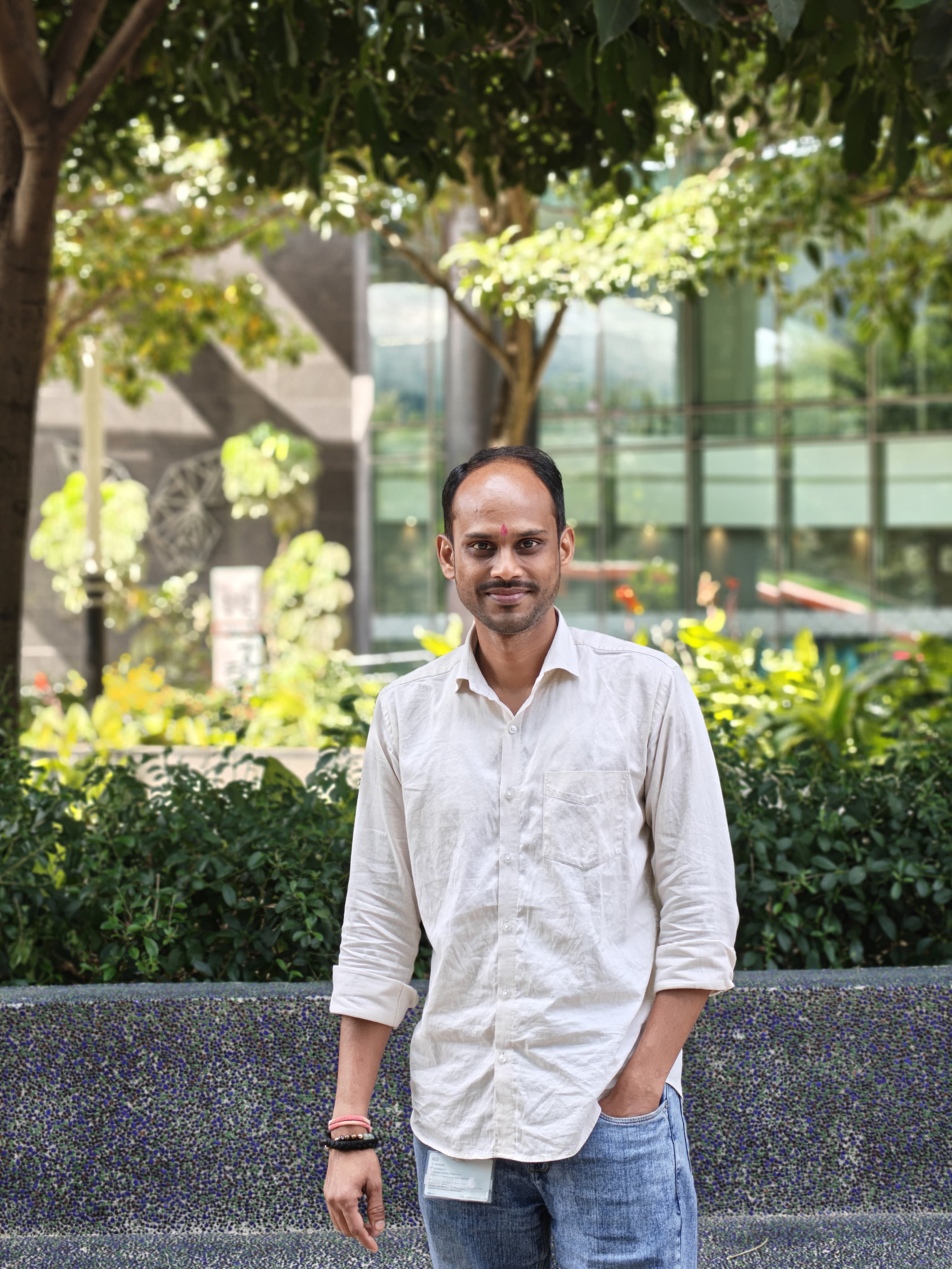 Ashish Balpande – Yoga Teacher SKM Yoga