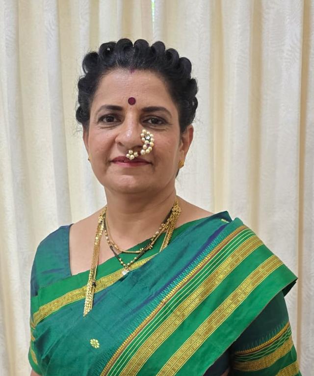 Deepika Bharde – Yoga Teacher SKM Yoga