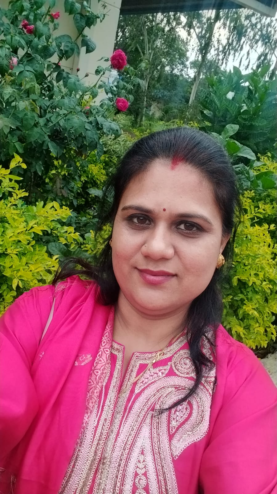 Deepika Mehta – Yoga Teacher SKM Yoga