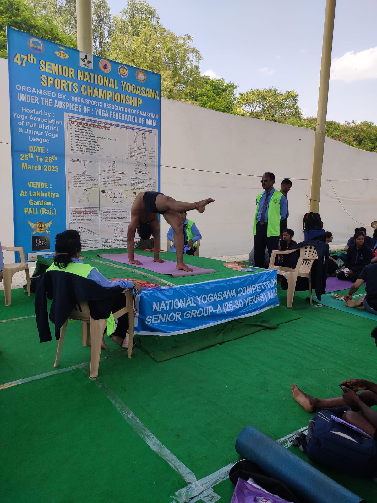 divye yoga teacher