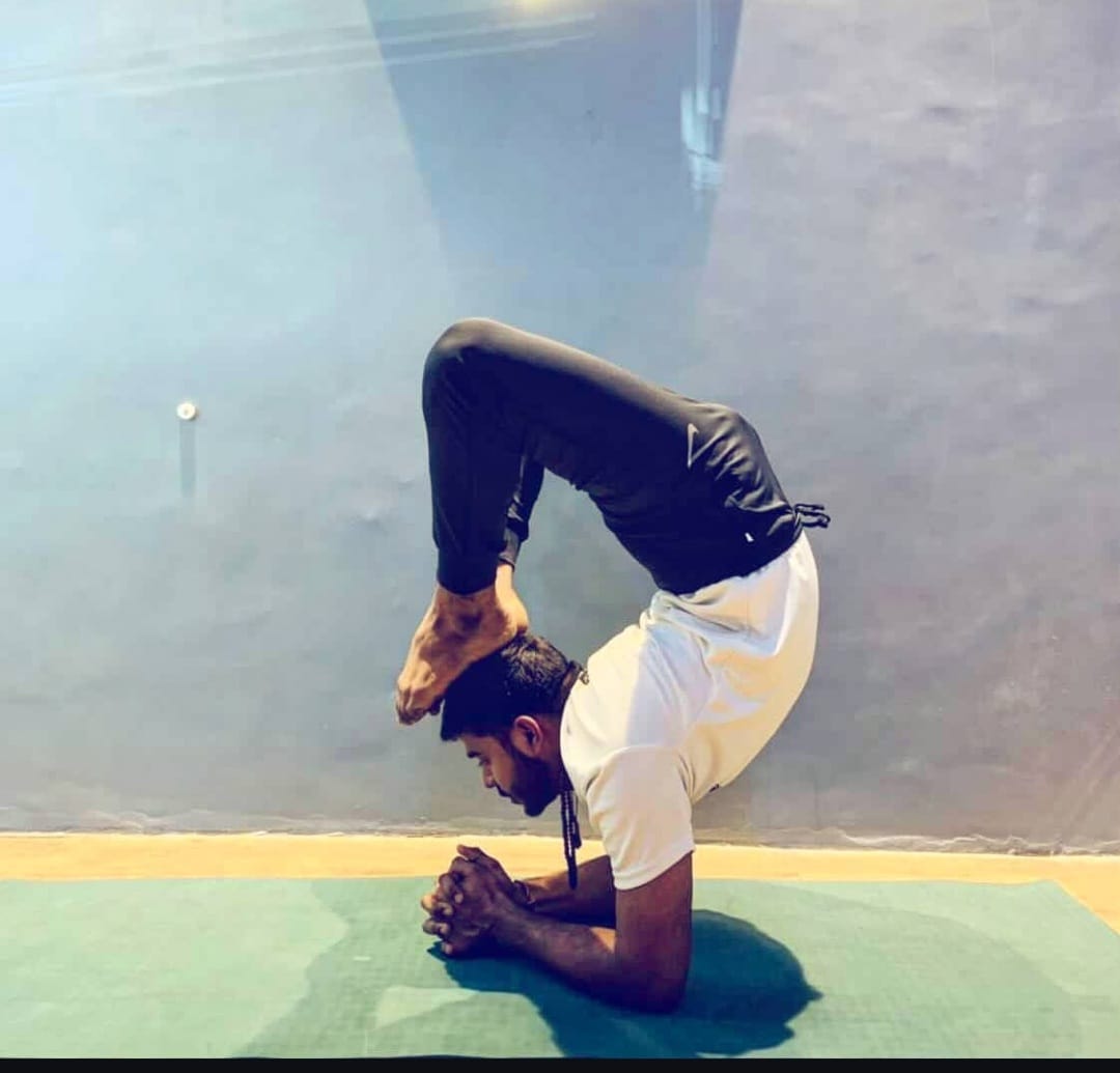 kunal delhi  yoga teacher
