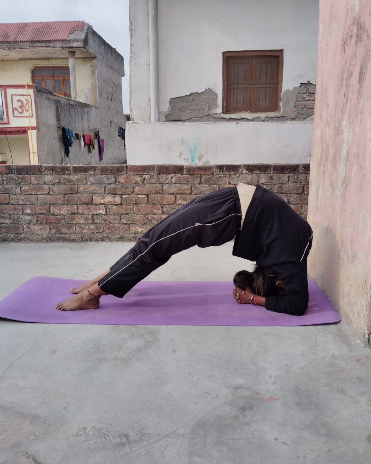 Yoga Teacher in Manisha Jha  