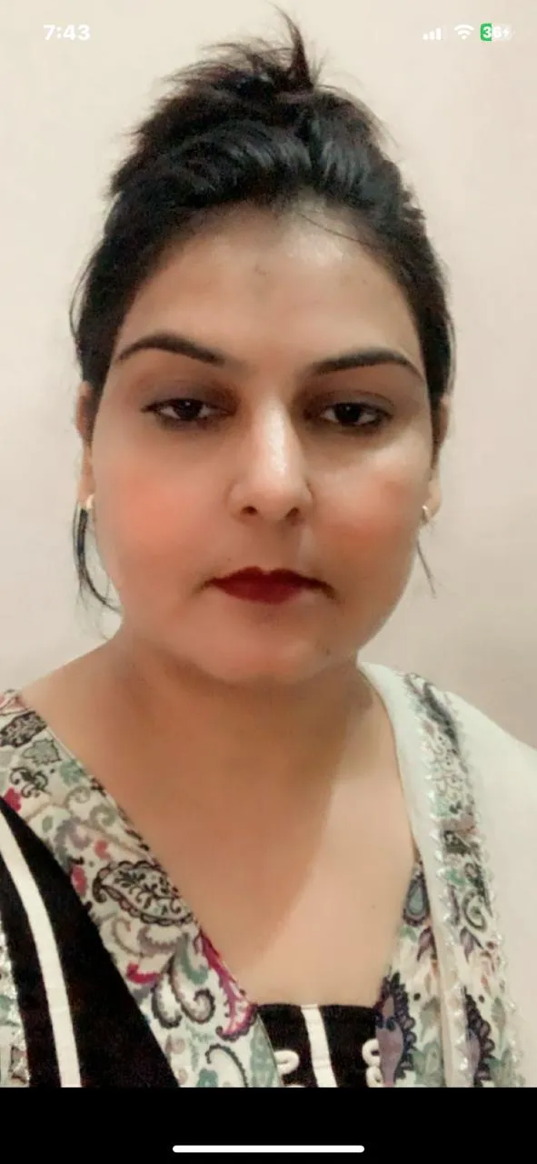 Pinki Panwar – Yoga Teacher