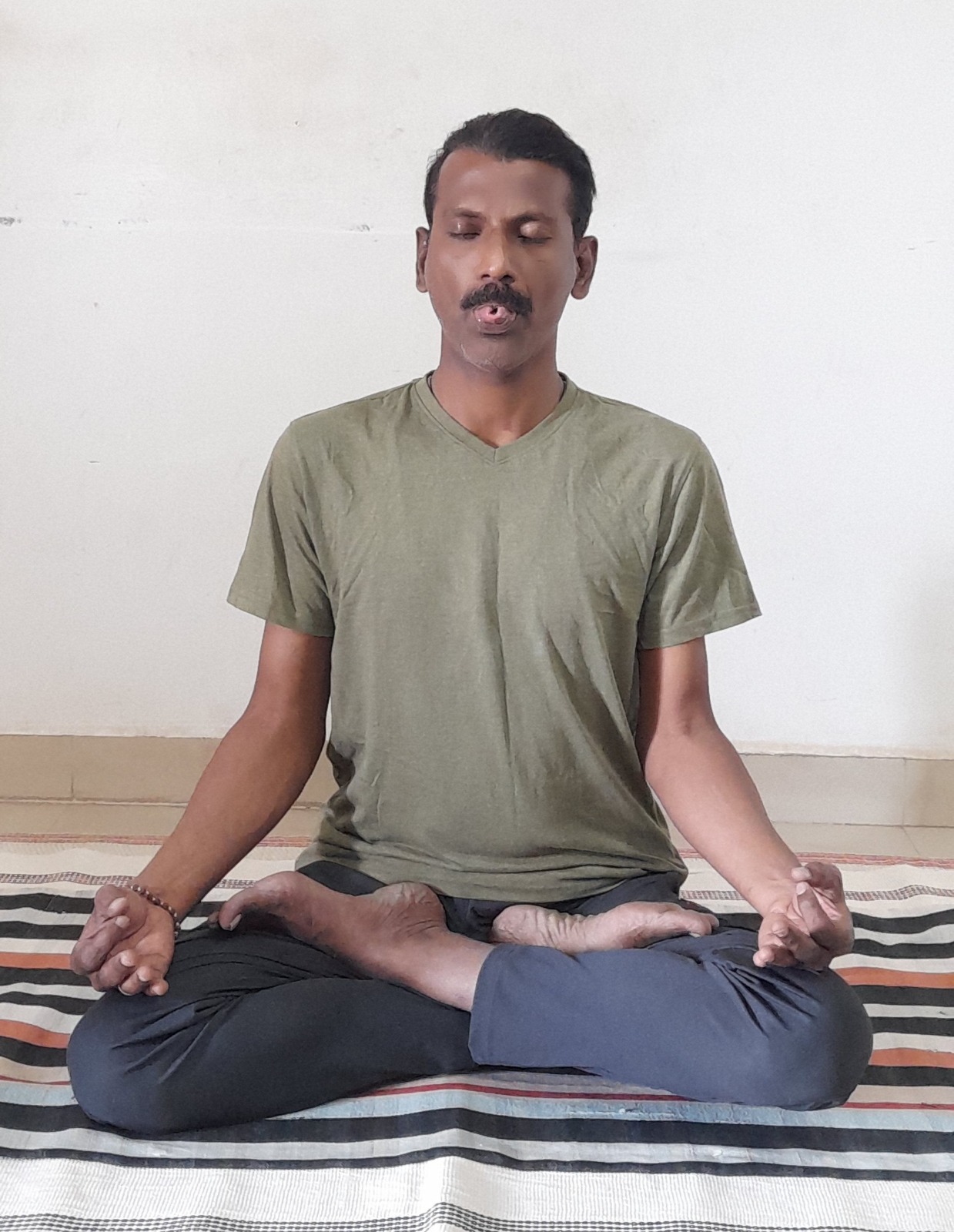 best  yoga teacher in Kolhapur 