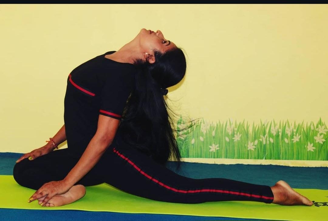 Yoga Teacher in Chauras 