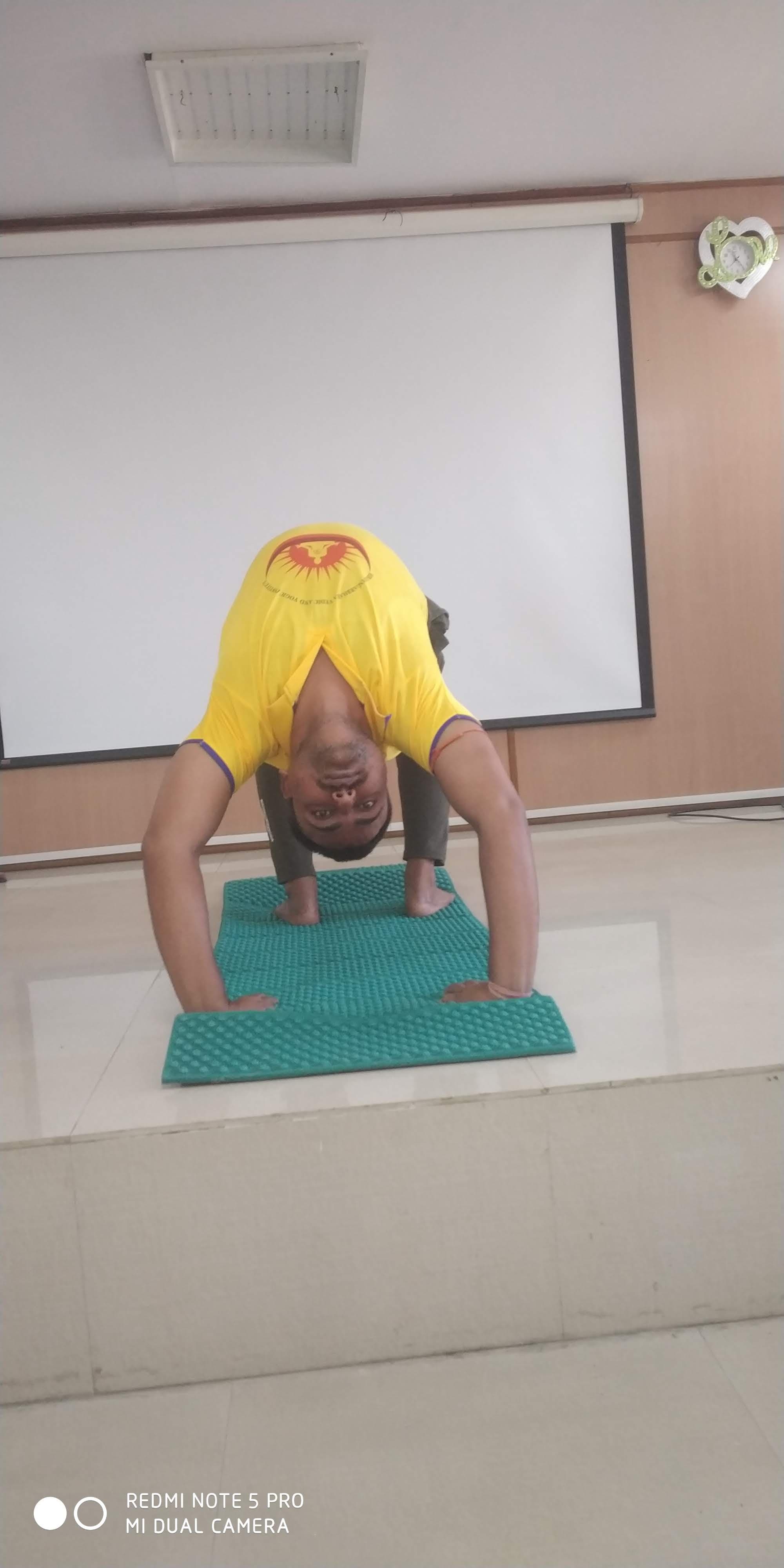 Nalanda yoga teacher