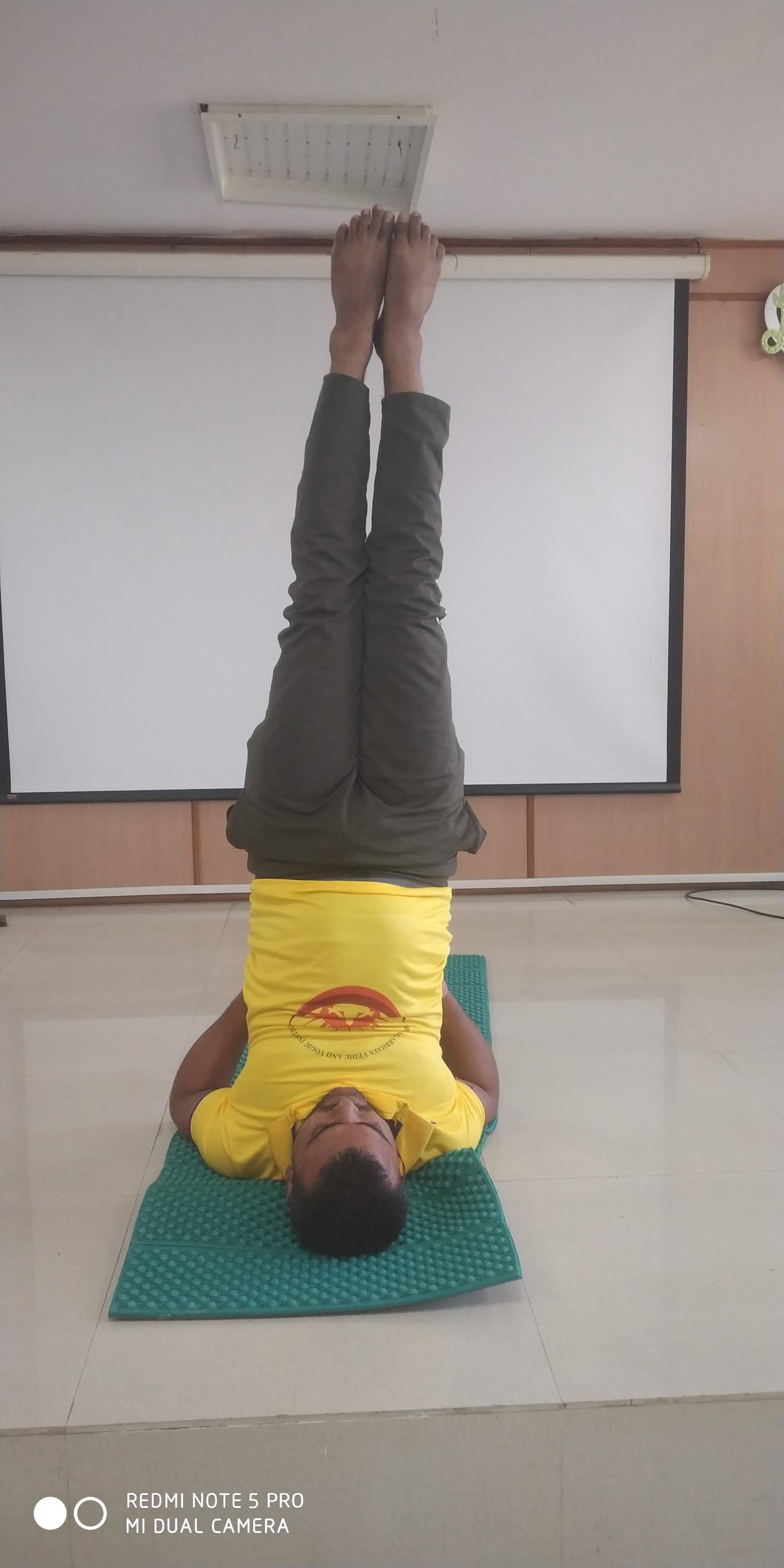 Bihar Yoga teacher 