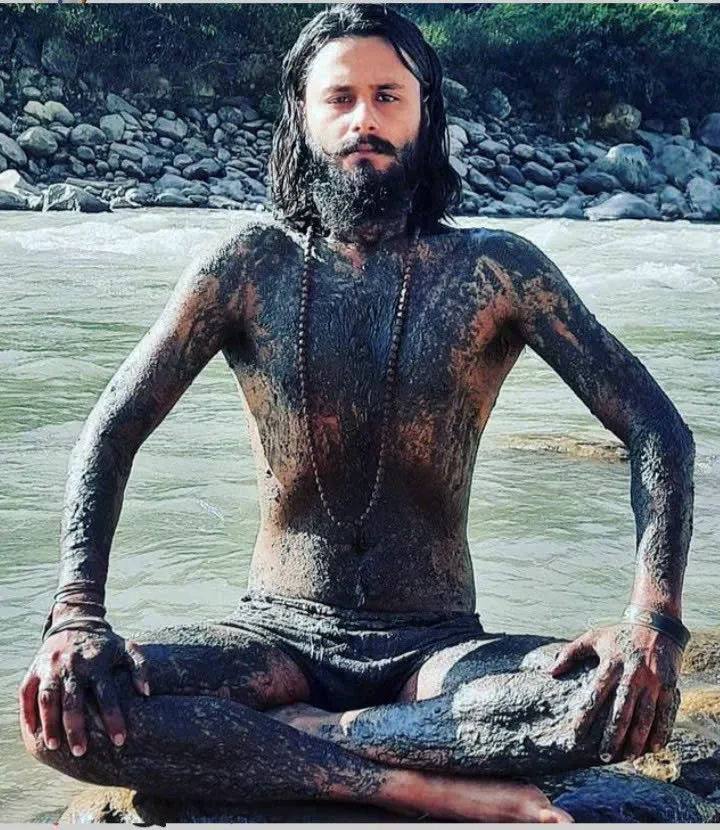 Dr Shivam Mishra Legacy SKM Yoga Noida - Top Yoga Guru India - Best Yoga Institute