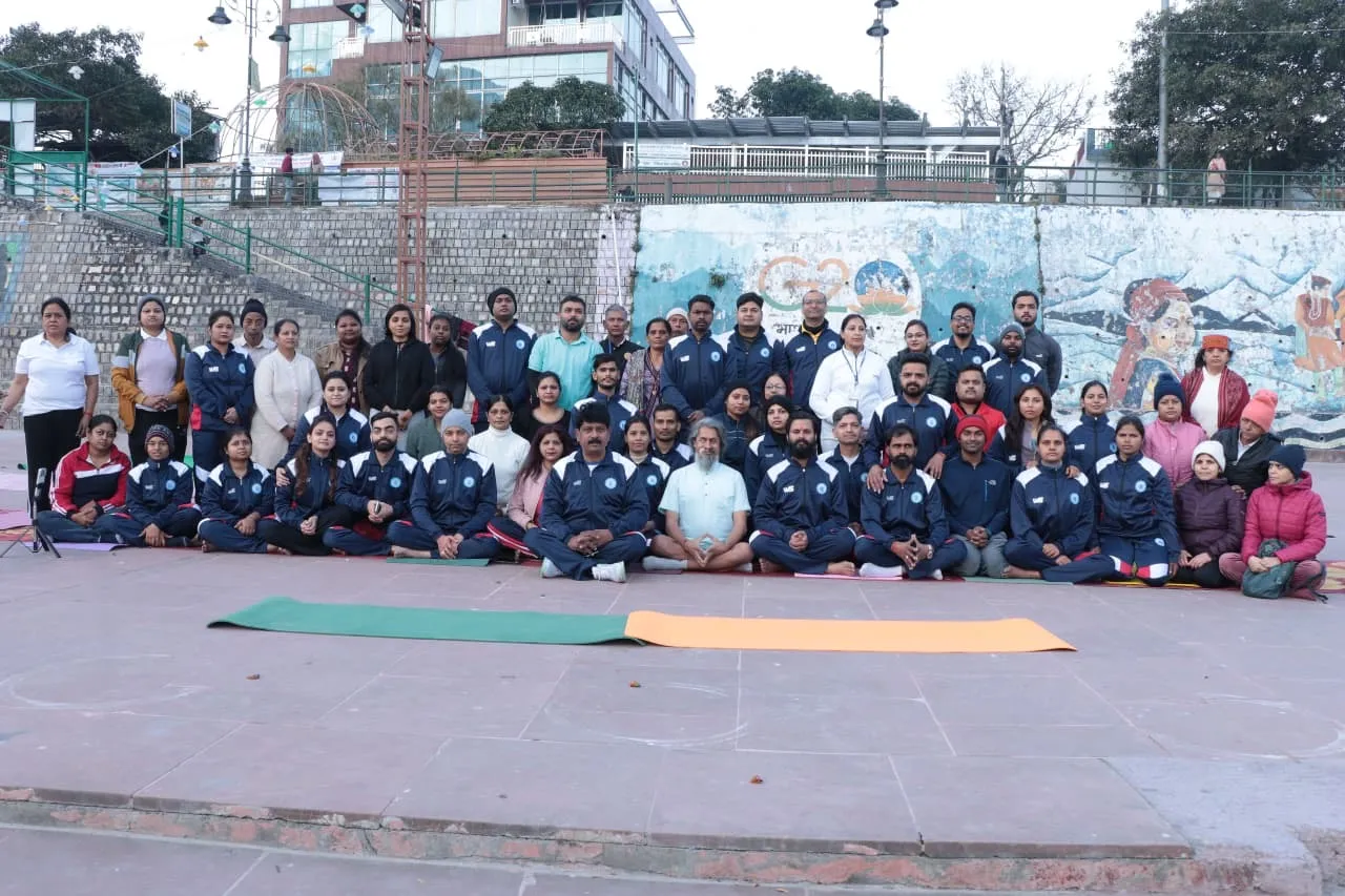 Dr Shivam Mishra PhD Yoga Science - Most Qualified Yoga Teacher Noida - SKM Yoga