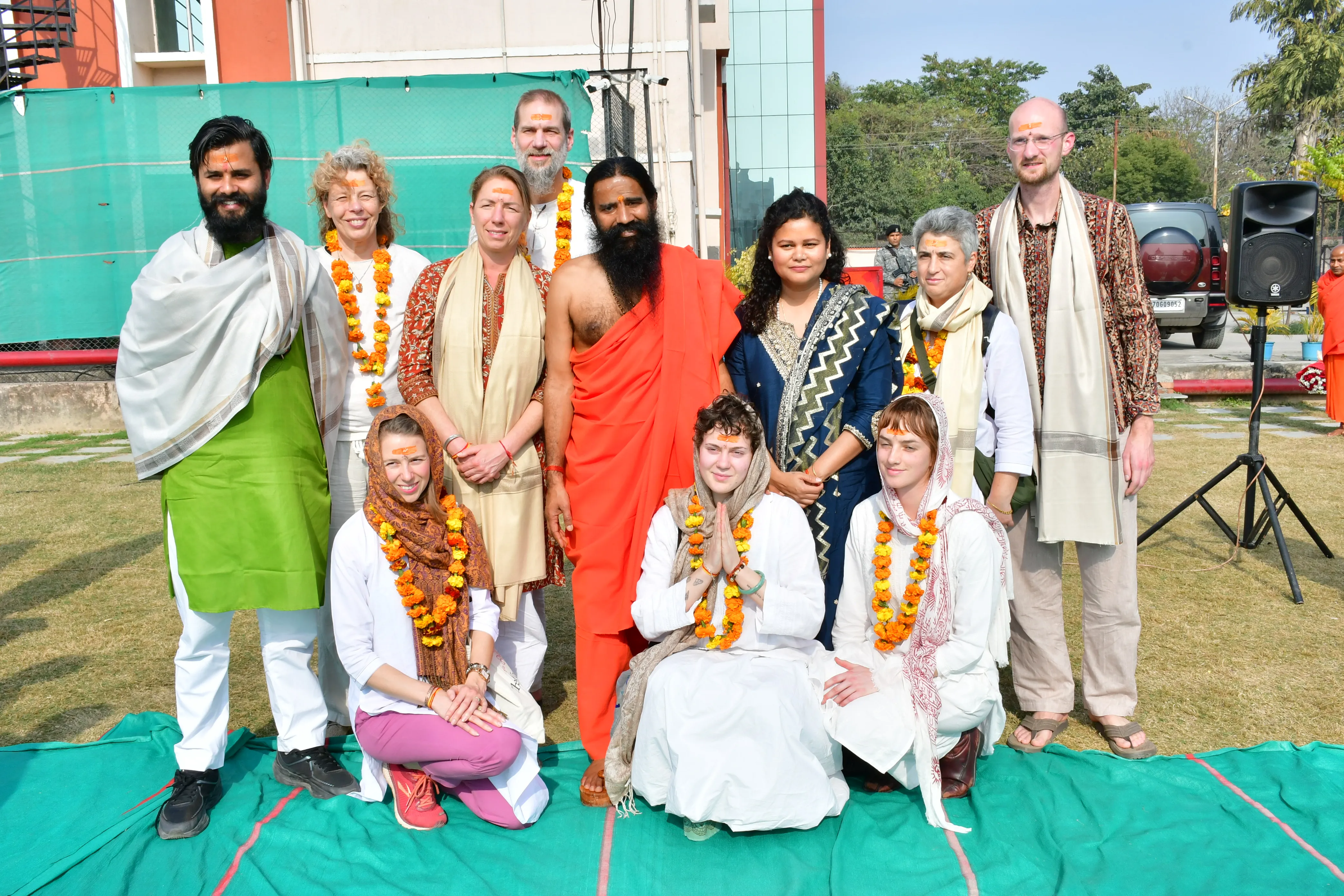 Dr Shivam Mishra Teaching Yoga Class Noida - Famous Yoga Guru SKM Yoga Sector 39